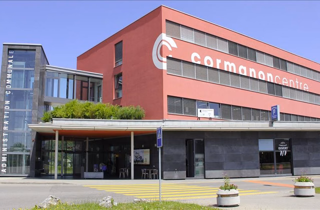 Surface commerciale de 55 m² – Passage stratégique au Centre Cormanon