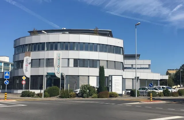 Praktische Büro- / Gewerbefläche mieten -  Bösch 80A, Hünenberg