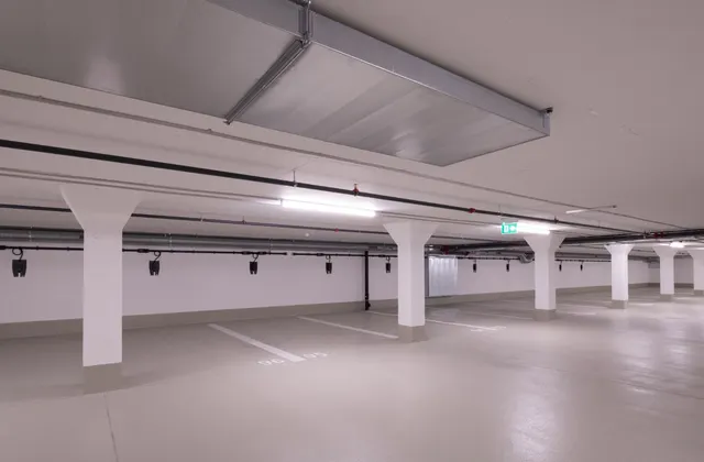 Posto auto interno per auto elettrica