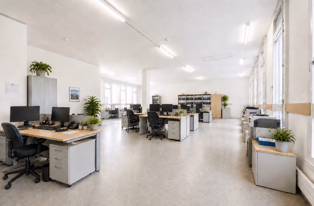 Spazio versatile per ufficio, magazzino o uso commerciale in posizione privilegiata a Heerbrugg