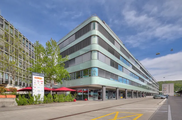 Magazzino in posizione centrale vicino alla stazione di Baden — in affitto