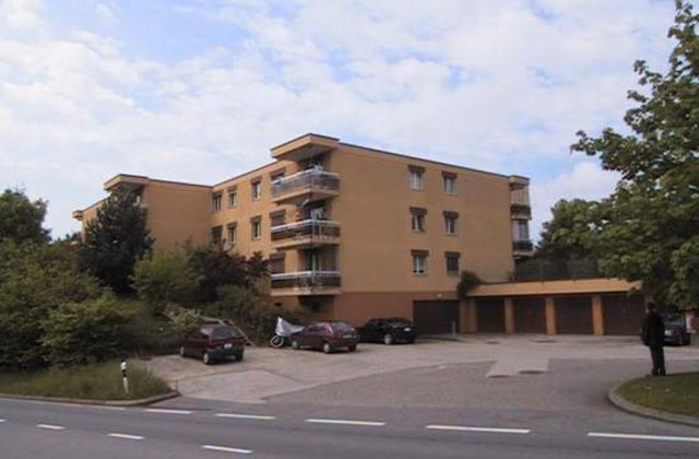 Posto auto interno in affitto