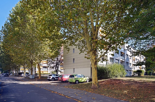 Place de parc extérieure