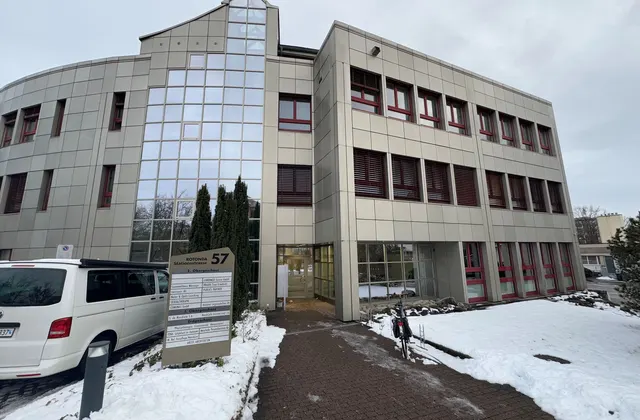 Ufficio allestito a Nänikon in affitto!