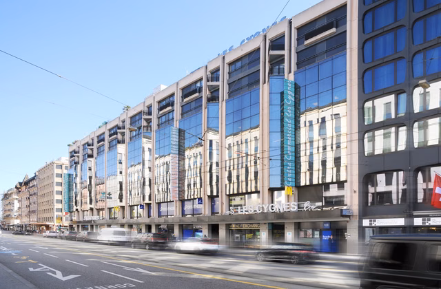 Surface commerciale au centre Les Cygnes proche gare Cornavin