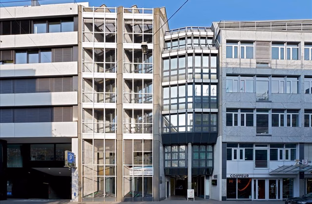 Surface commerciale polyvalente - idéale pour vente, cabinets, ateliers
