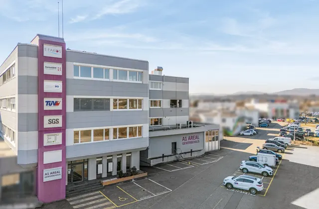 Spazi ufficio attraenti in posizione centrale a Oberentfelden