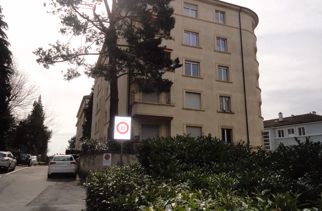 Aussenparkplatz Nr. 4 zu vermieten