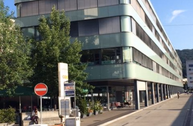 Place de parc à proximité immédiate de la gare de Baden