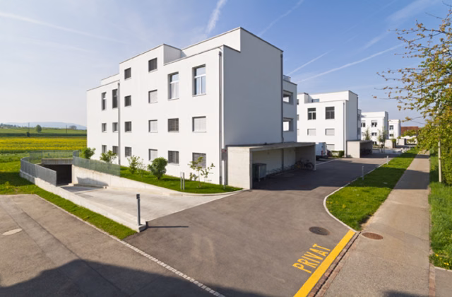 Parking spaces for rent in Rafz