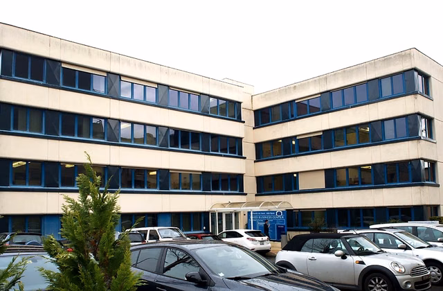 Più uffici a due passi dalla stazione di Nyon