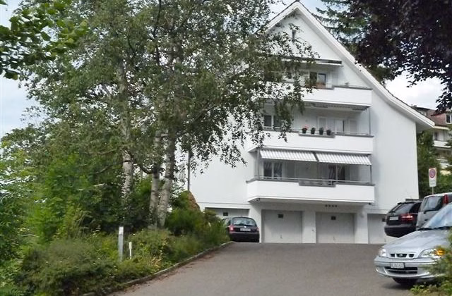 Place de parc à Ostring - proche de l'accès autoroutier