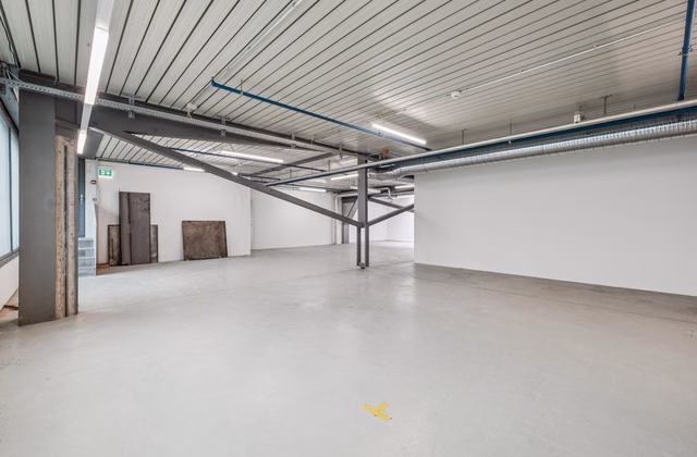 164 m² superficie di magazzino in posizione centrale - vicino alla stazione Basel SBB