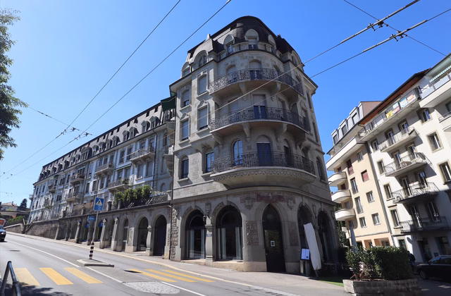 Restaurant with unique Belle Époque architecture