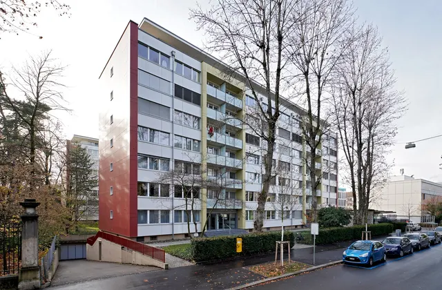 Posto auto per utilitarie nei pressi di Aeschenplatz