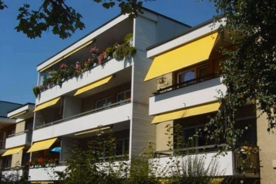 Voiture protégée contre le vent et les intempéries, Schöneggstr., 8953 Dietikon, Zurich, CH