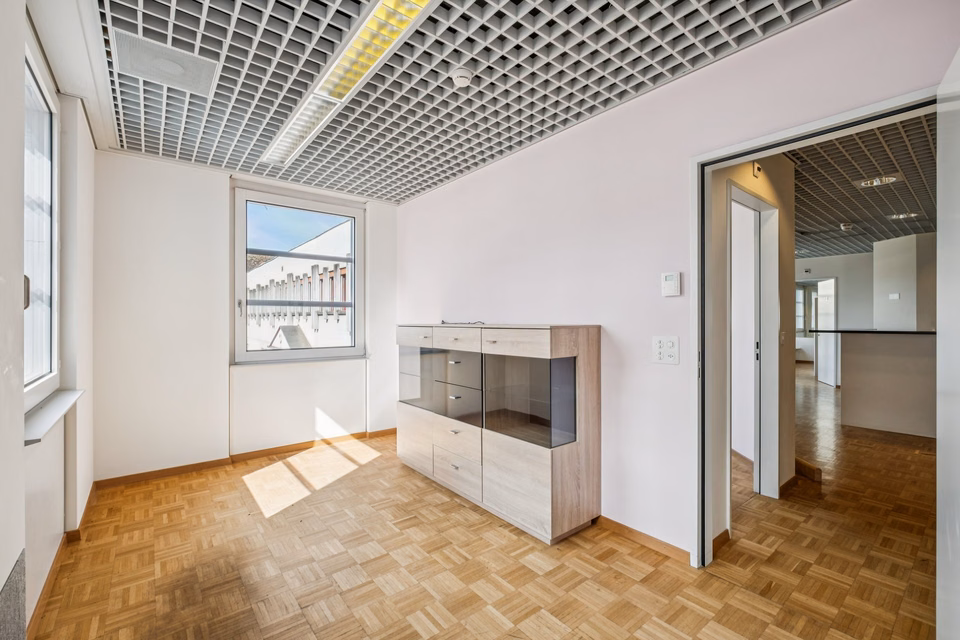 Superficie per uffici attraente con allestimento per fitness/studio a Rapperswil!, Merkurstrasse, 8640 Rapperswil SG, St. Gallen, CH
