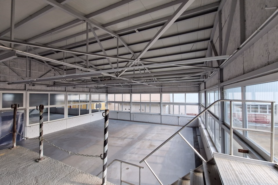 Site de production Altenrhein - Halle d'atelier spacieuse, Dorfstr. 1 -, 9423 Altenrhein, St. Gallen, CH