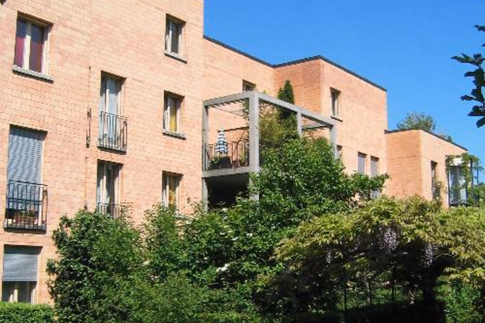 Vous cherchez une place de parking sécurisée pour votre véhicule ?, Hofmattweg, 4144 Arlesheim, Basel-Landschaft, CH