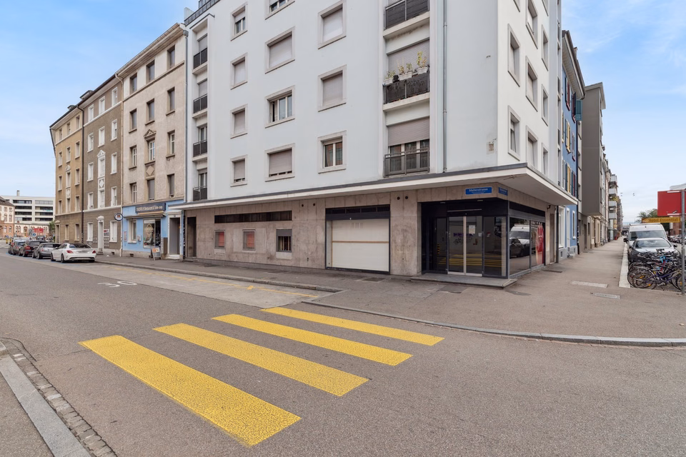 Local commercial à côté de la Messe Basel, Maulbeerstrasse, 4058 Basel, Basel-City, CH