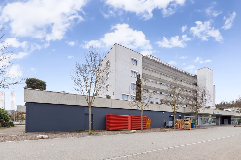Parking spaces for rent in Mischeli Center, EP Niederbergstrasse, 4153 Reinach BL, Basel Land, CH