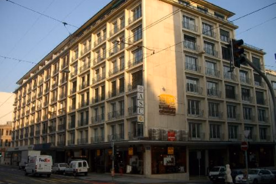 Uffici di 112 m2 vicino alla stazione e al lago, Rue de Lausanne, 1202 Genève, Geneva, CH