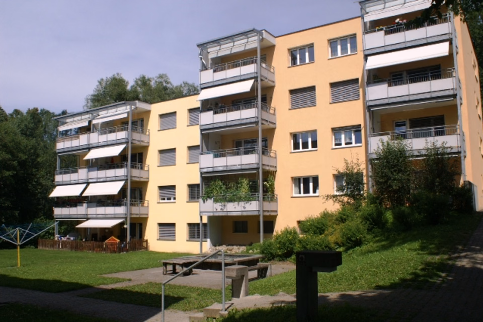 Places de stationnement pour motos à louer, Sulzbacherstr. 3-5, Halle, 8610 Uster, Zurich, CH