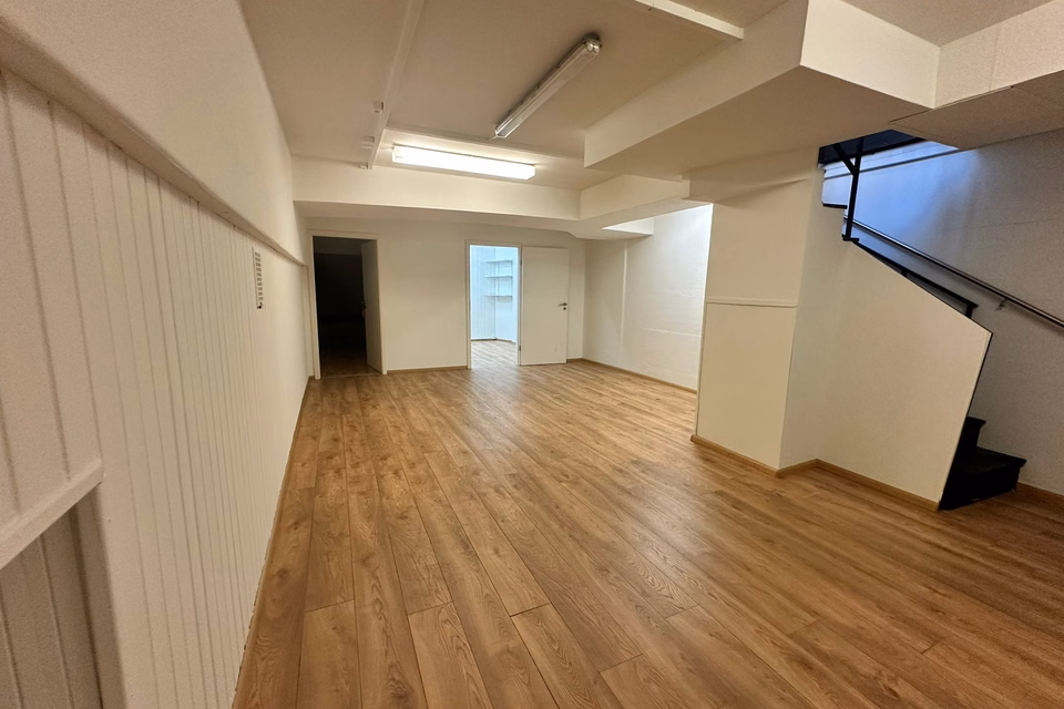 Spannende Gewerbefläche – Verkauf, Büro oder Showroom an bester Lage, Riehentorstr., 4058 Basel, Basel-City, CH