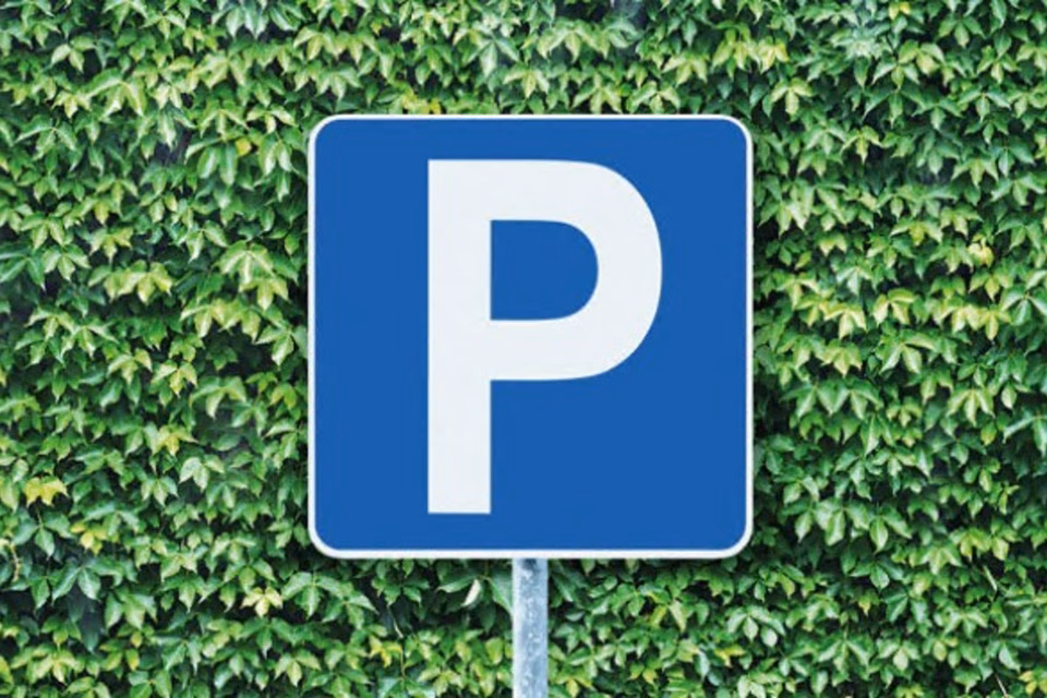 Parkieren direkt hinter dem Bahnhof, Neuhardstr. 33, PP, 4600 Olten, Solothurn, CH