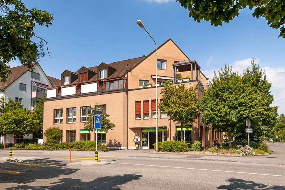 Places de parc à Bülach, Sechtbachweg 5 / Einstellhalle, 8180 Bülach, Zurich, CH
