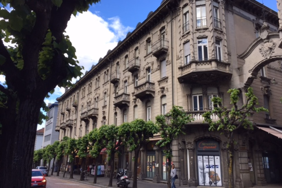Ufficio in posizione centrale a Bellinzona, Viale Stazione, 6500 Bellinzona, Ticino, CH