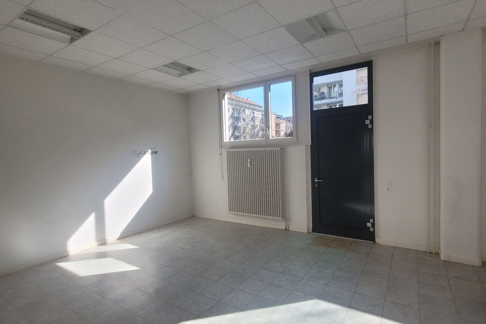 Espace commercial attractif au rez-de-chaussée – idéal pour point de vente, bureau ou showroom, J.J. Balmer - str., 4053 Basel, Basel-City, CH