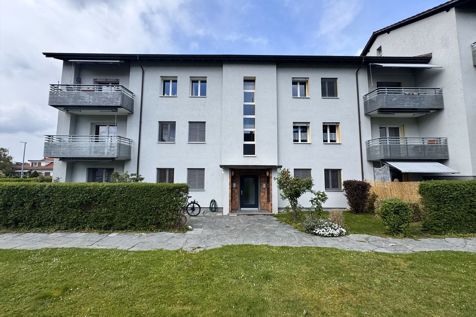 Posto auto a Steffisburg?, Schloss-Str. 5/7, Abstellpl., 3613 Steffisburg, Bern, CH