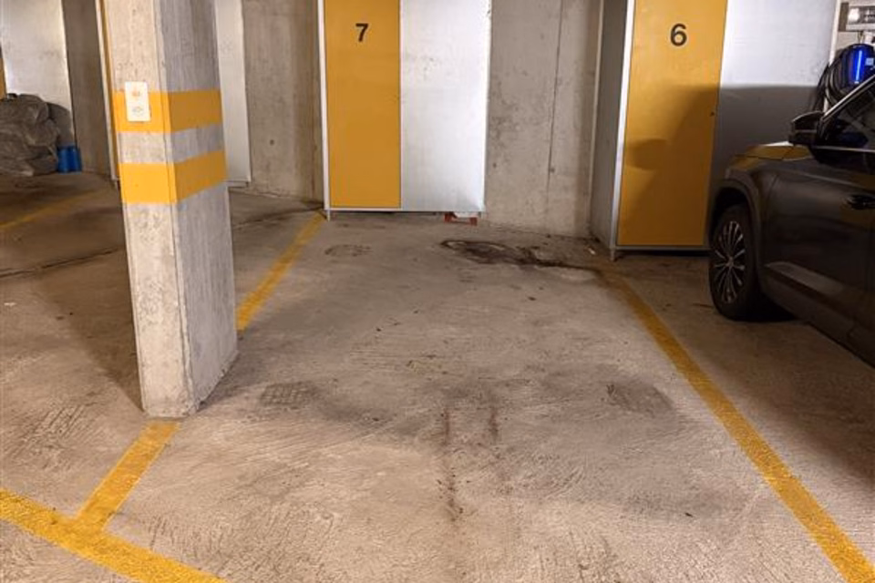 Place de parc à la Pilatusstrasse, Rosenweg 10, Pilatuspark EH, 6330 Cham, Zug, CH
