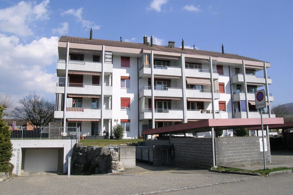 Abbiamo spazio per la vostra auto!, Mittelgäustr. 64/68, PP, 4612 Wangen b. Olten, Solothurn, CH