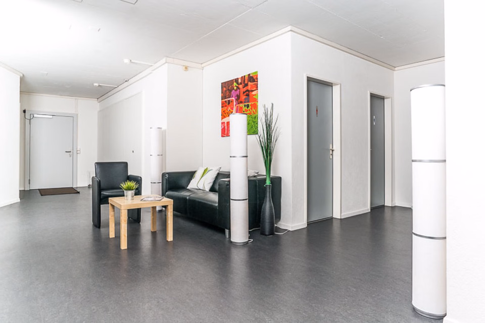 Büro-/ Praxisräumlichkeiten nur 10 Gehminuten vom Bahnhof!, Gartematt, 8180 Bülach, Zurich, CH
