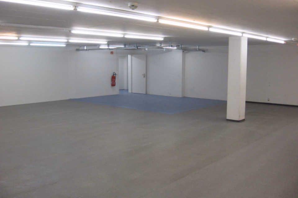Deposito di 152 m² in affitto vicino alla stazione, av. de la Gare, 1950 Sion, VS, CH