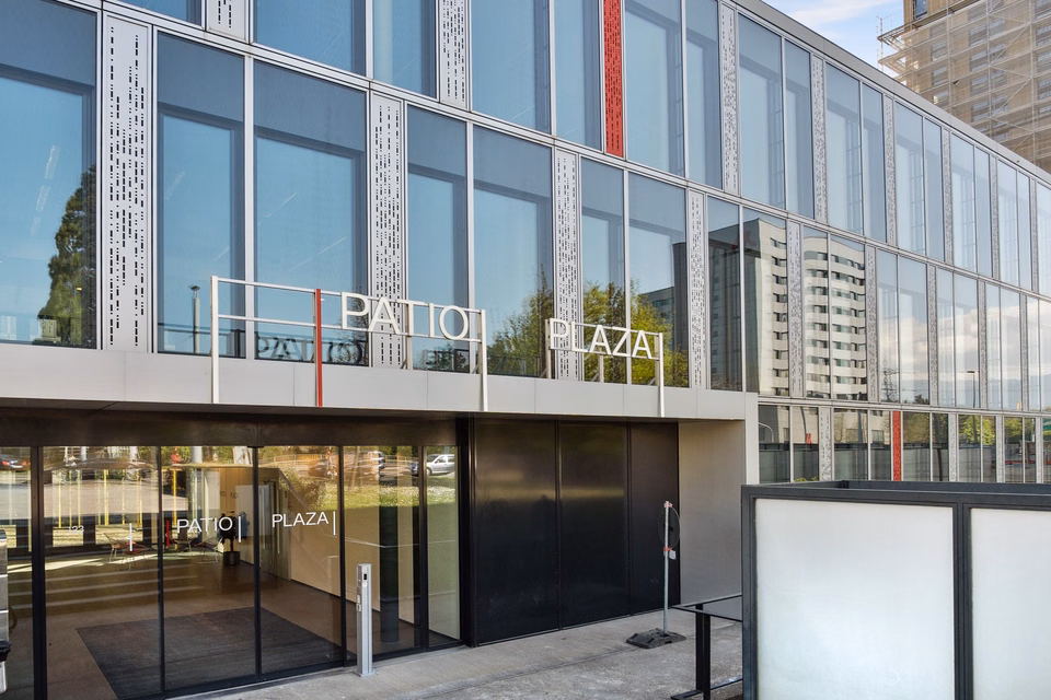 Innenparkplätze im Centre Patio Plaza, ch. de l'Etang, 1214 Vernier, Geneva, CH