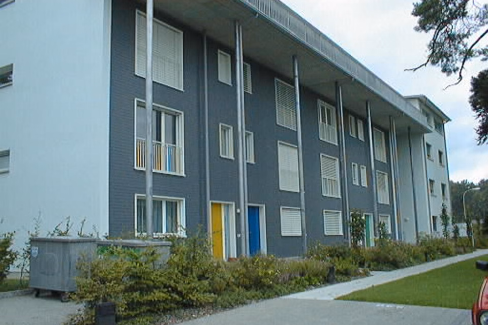 Place de parc disponible dans le parking souterrain, Bahnhofstr. 6, Einstellhalle, 8353 Elgg, Zurich, CH