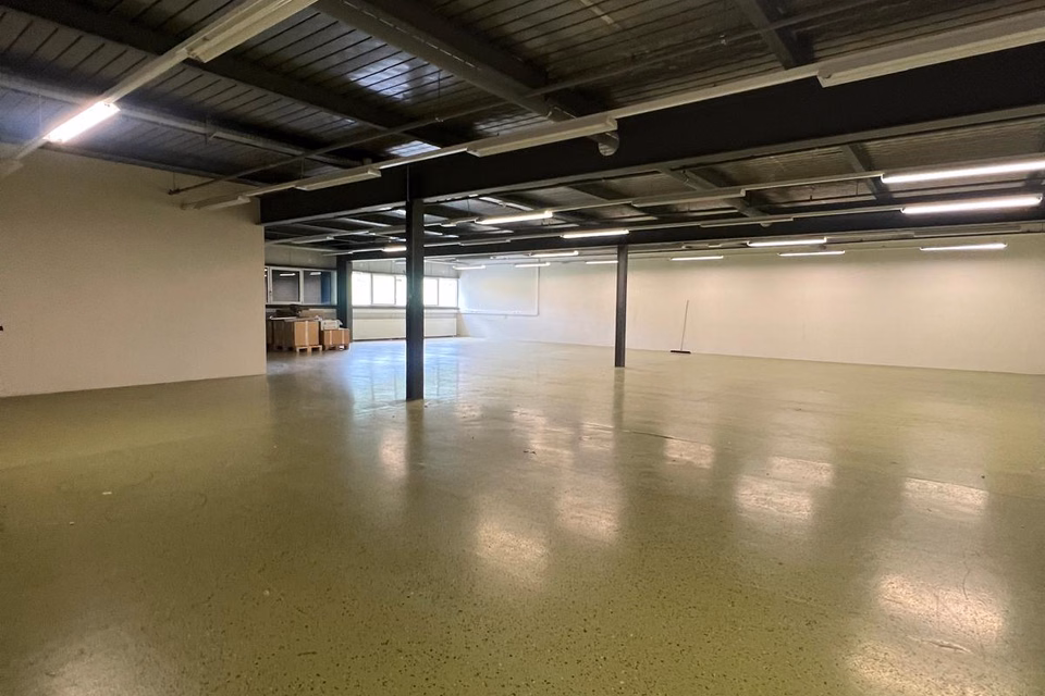 Dépôt de 322 m² au 1er étage – proche autoroute, Rte de Bulle, 1696 Vuisternens-Ogoz, Fribourg, CH