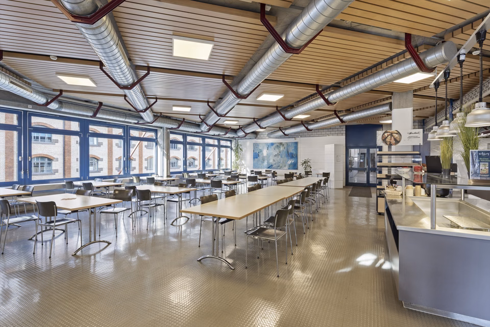 Ready to go: Gastronomy space with production kitchen and roof terrace, Bubenbergstrasse, 8045 Zürich, Zurich, CH