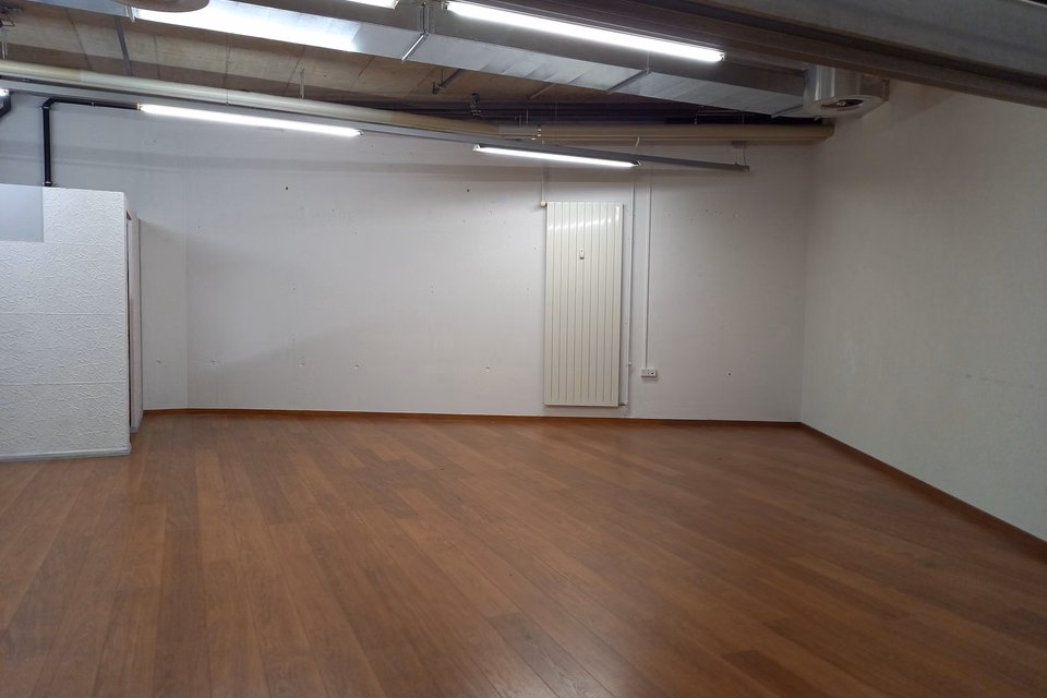 55 m² retail space – Strategic passage at Centre Cormanon, Rue du Centre - 8, 1752 Villars-sur-Glâne, Fribourg, CH