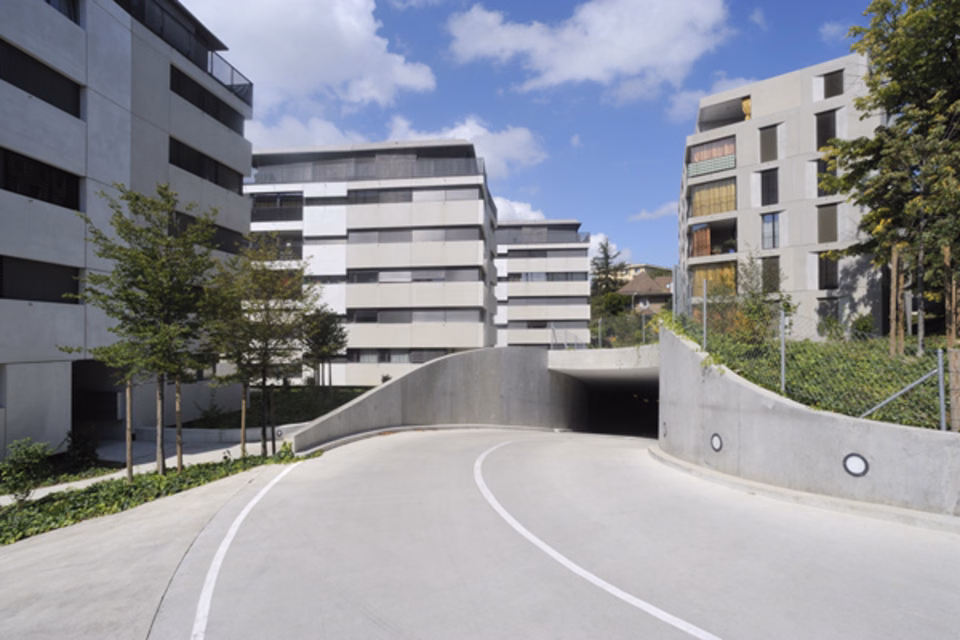 Place de parc intérieure proche du centre-ville, Parking - Grandes-Roches, 1018 Lausanne, Vaud, CH