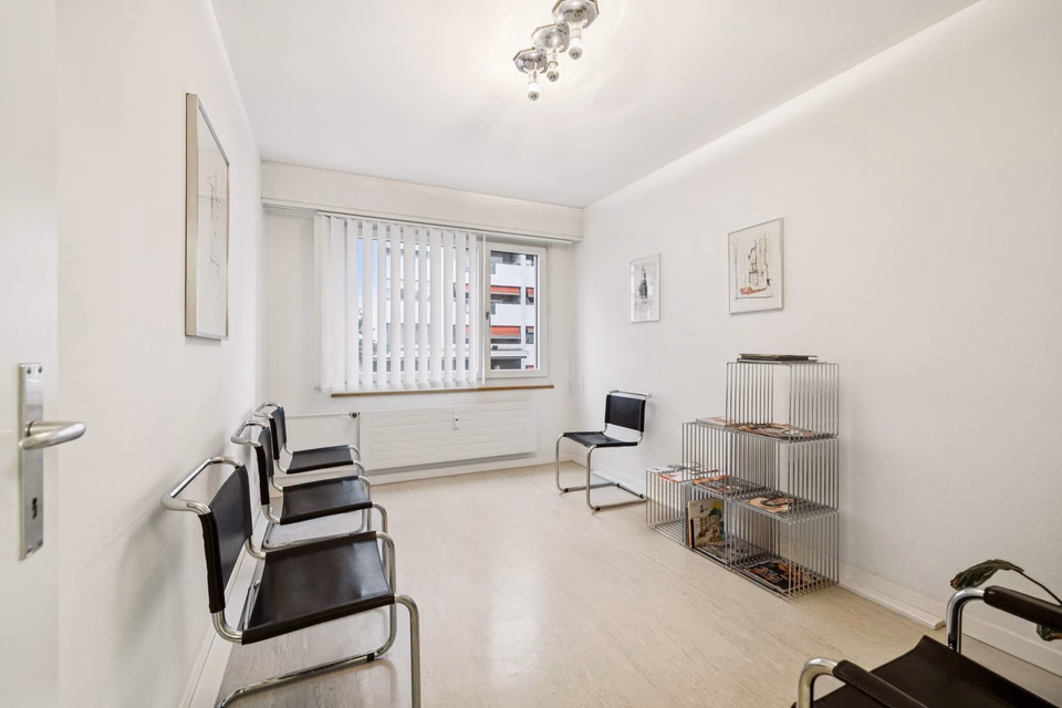 Praxis, Therapie oder Büro im Trendquartier Gundeldingen, Basel – 187 m², J.J. Balmer - str., 4053 Basel, Basel-City, CH