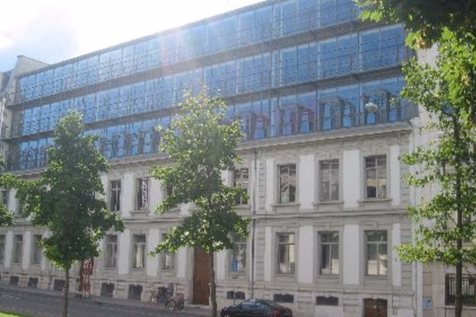 Splendidi uffici molto luminosi - vicino a Place de Neuve, Rue Bartholoni - 6, 1204 Genève, Geneva, CH
