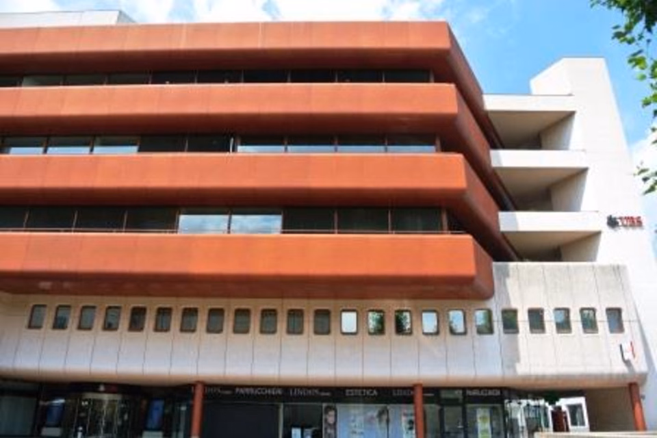 Dépôt au centre de Chiasso, piazza Col. C. Bernasconi, 6830 Chiasso, Ticino, CH