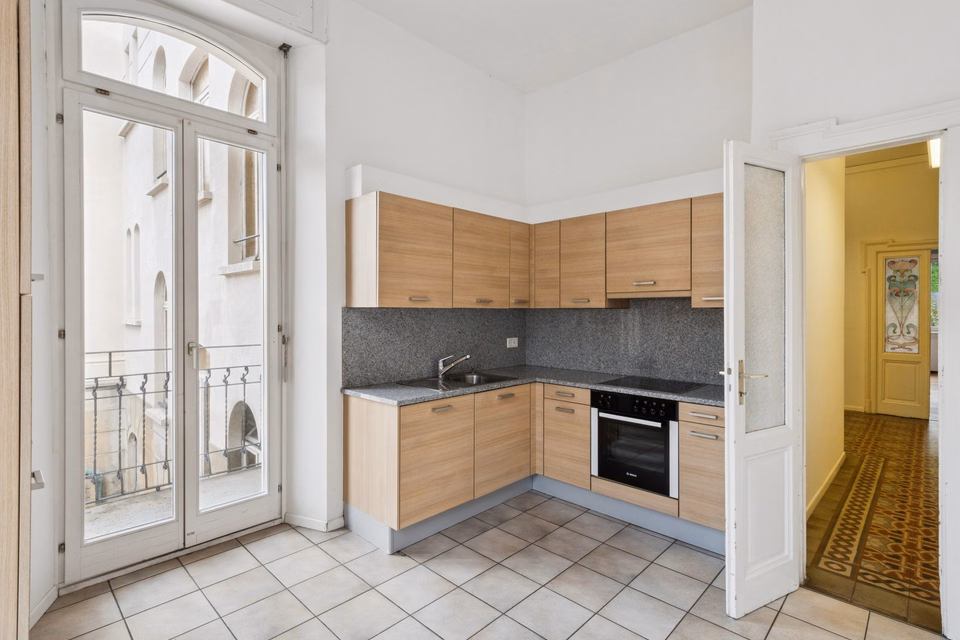 Ufficio in posizione centrale a Bellinzona, Viale Stazione, 6500 Bellinzona, Ticino, CH