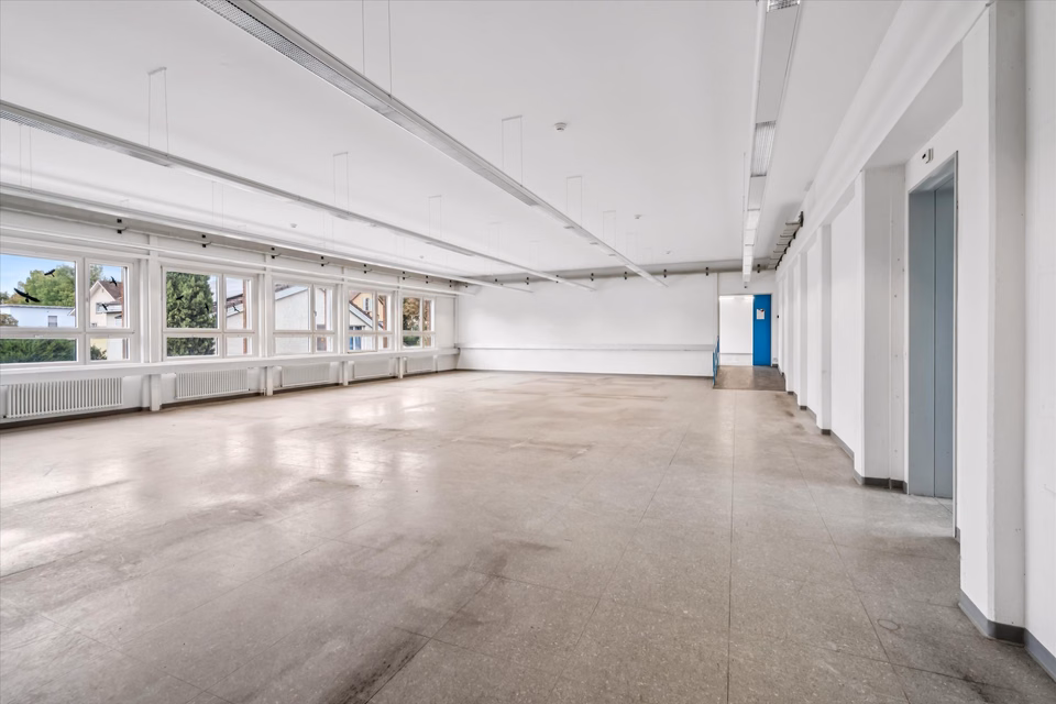 Votre nouveau siège d'entreprise – lumineux, flexible et bien situé !, Oberwiesenstrasse, 8408 Winterthur, Zurich, CH