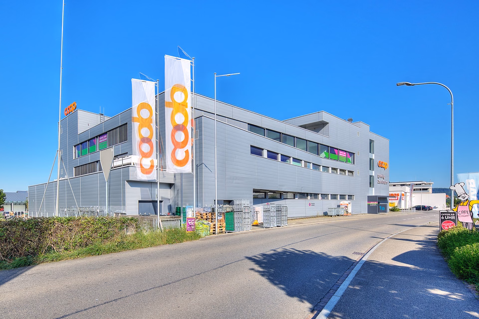 Attractive retail space for rent in Geeligzentrum Gebenstorf, Wambisterstrasse, 5412 Gebenstorf, Aargau, CH