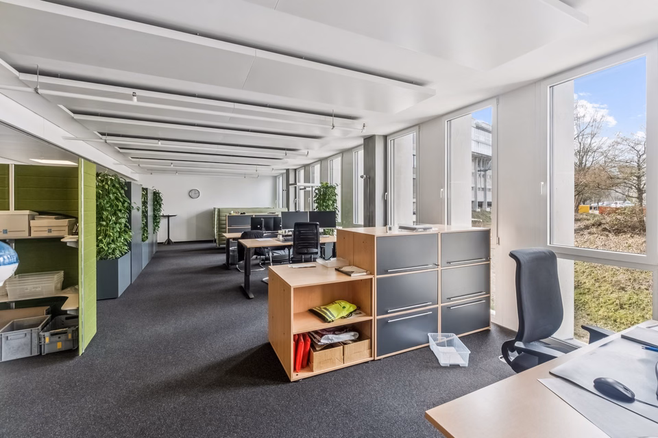 Ground-floor office space in a representative commercial building, Geltenwilenstrasse, 9000 St. Gallen, St. Gallen, CH